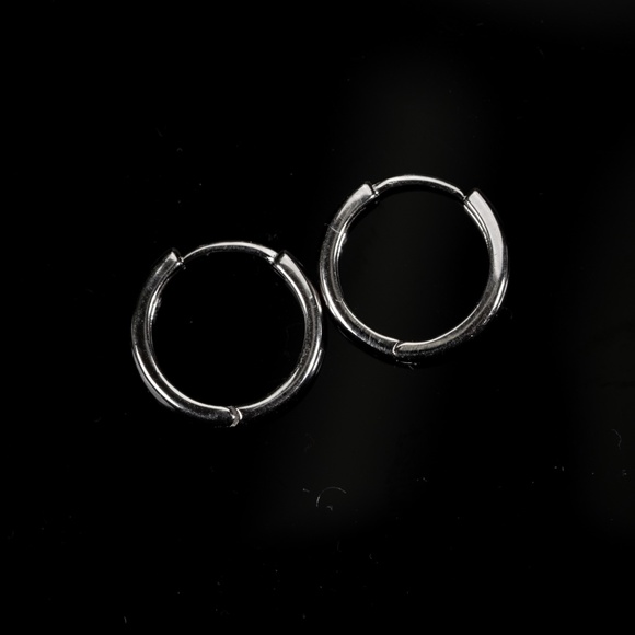 Small Solid 925 Sterling Silver White Gold Plated Men's Huggie Hoop Earrings - Picture 3 of 5
